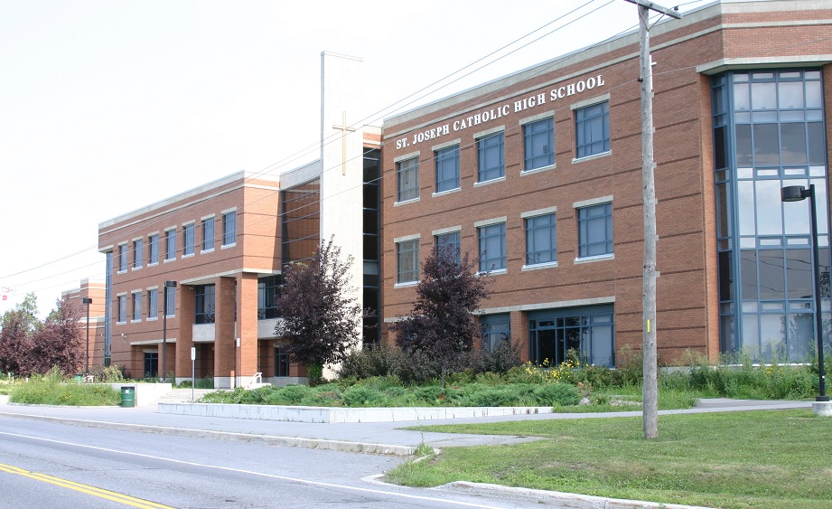 Sa att det bara finns två kön – arresterades