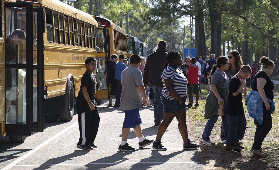 Tonåring flydde Ukraina till skolkaos i väst – vill hem igen