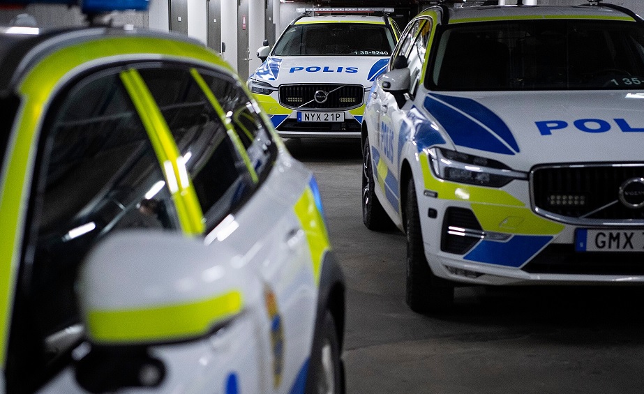 Falska poliser trängde in i bostad – fängslade och rånade 80-åring