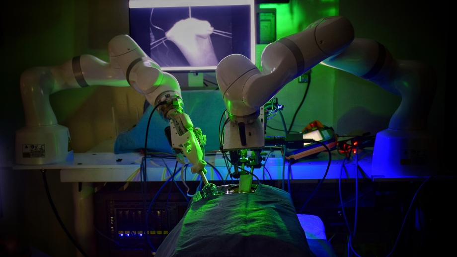 Nu kan du bli opererad med robot på sjukhuset