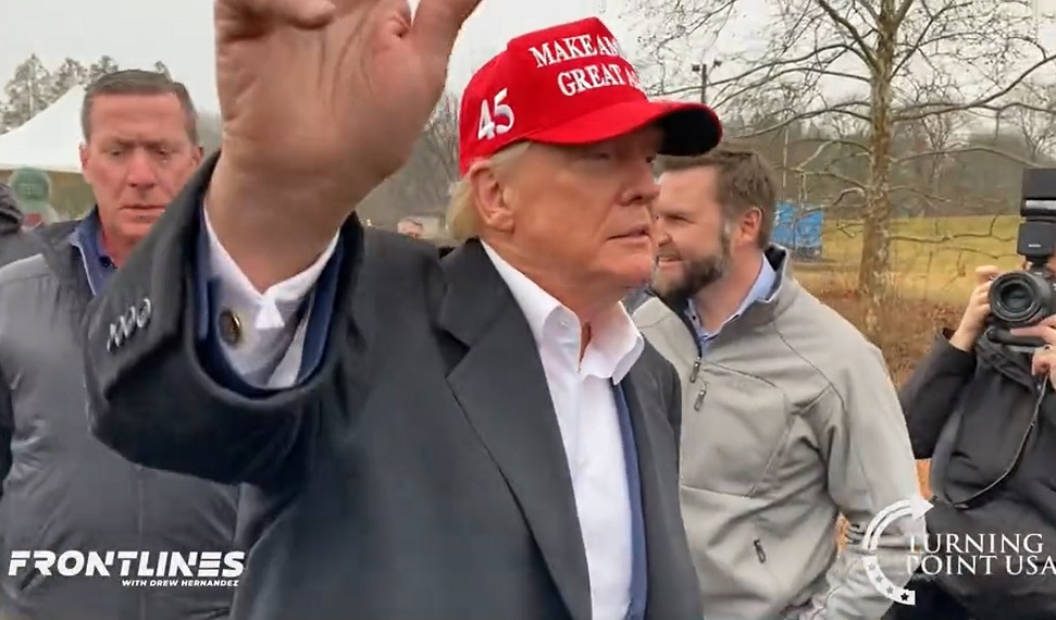 Trump besökte stad drabbad av kemiskt utsläpp