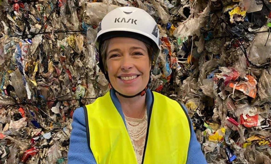 Strandhäll lämnar politiken – på grund av ”högerextremism”