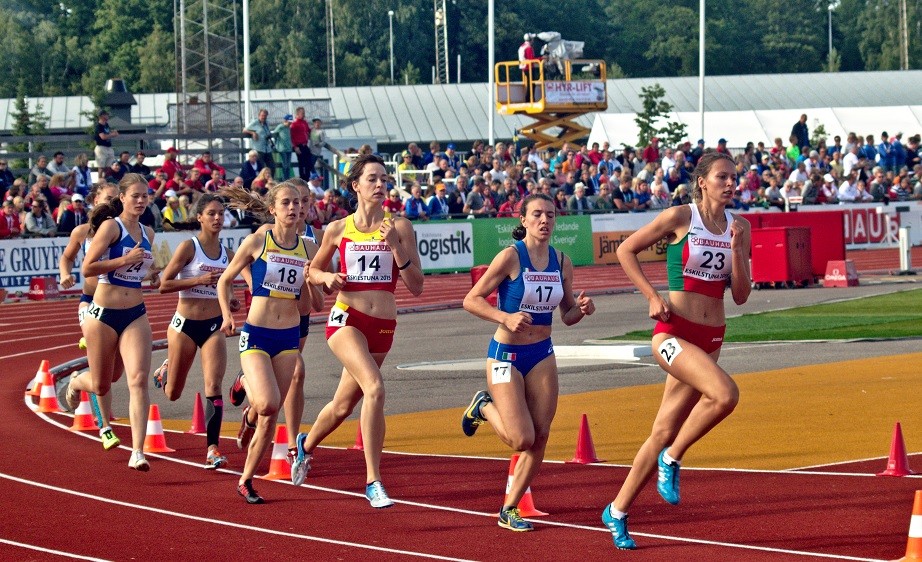 Transpersoner förbjuds att tävla i kvinnliga kategorier