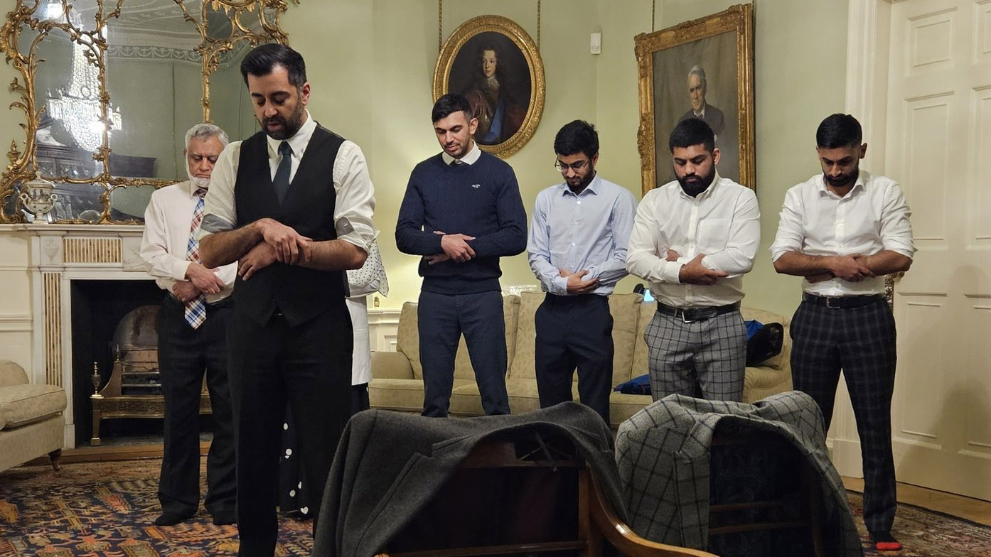 Här firar Skottlands försteminister ramadan på nya jobbet