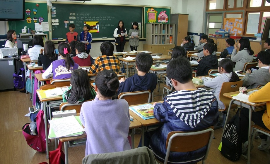Dödshot och misshandel vardag i mellanstadiet