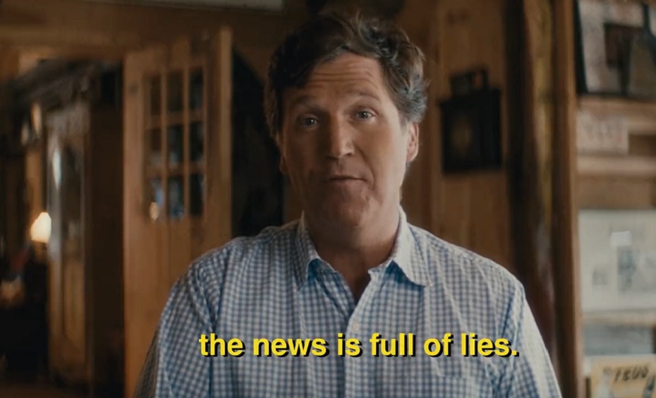 Tucker Carlson gör comeback – på Twitter