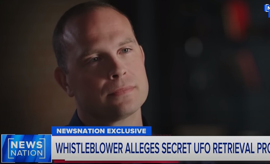 Visselblåsare: USA har utomjordiska farkoster