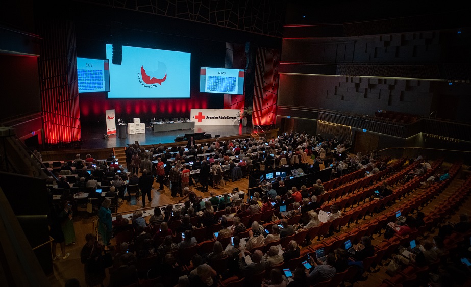 Röda korset kräver ökad invandring