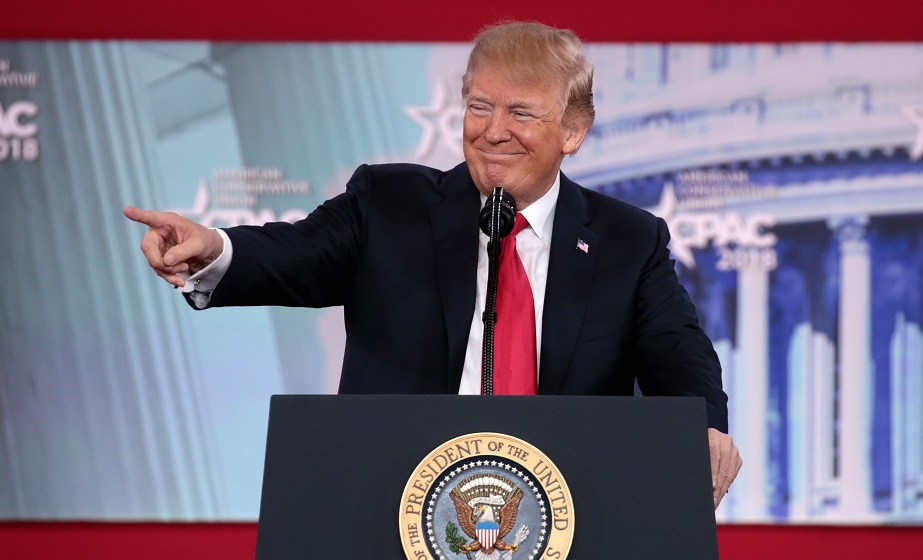 Trump lovar att krossa den djupa staten