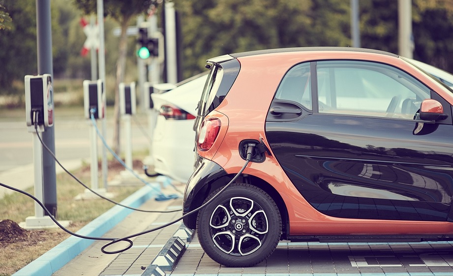 Batterier i elbilar problem för säljare och konsumenter