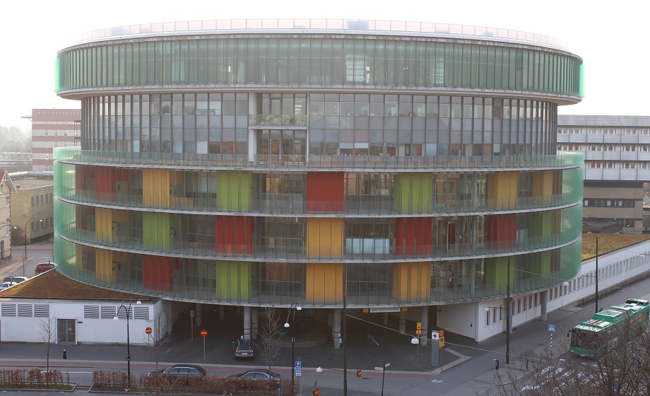 Akuten var överbelastad – patient dog