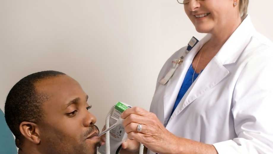 Dubbelt så dyrt att gå till doktorn – om Socialdemokraterna får bestämma