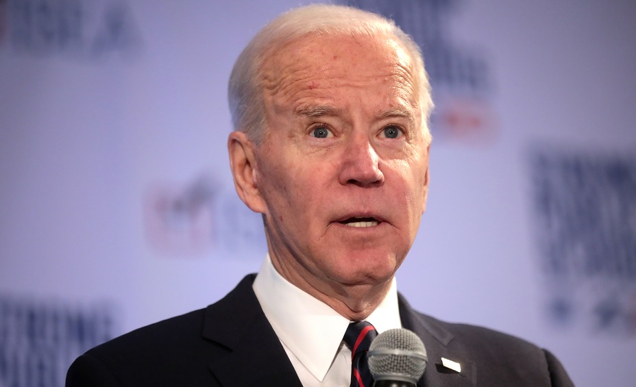 Majoritet amerikaner vill att Biden drar sig ur valet