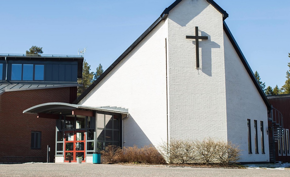 Sa i predikan att äktenskapet är mellan man och kvinna – förlorar bidrag