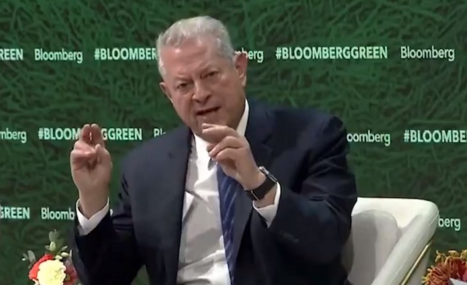 Al Gore: Människor som inte tittar på traditionella nyheter hotar demokratin