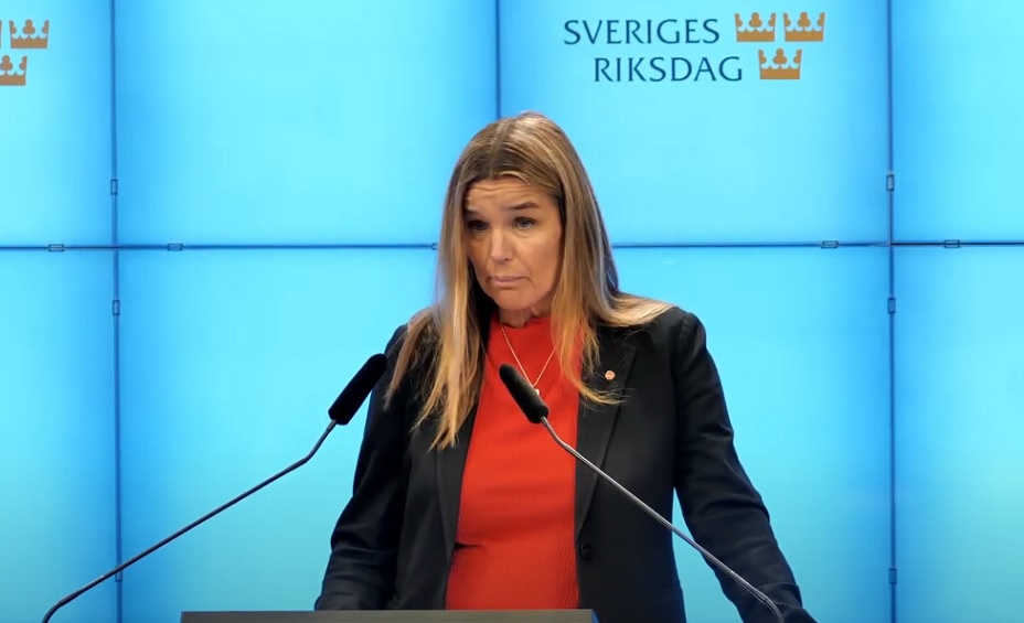 VIDEO: S kallar till pressträff för att kommentera rapport de inte läst