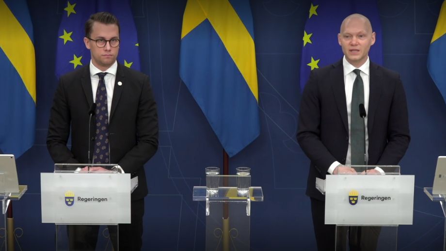 Regeringen: Svenska folket ska kunna handla med kontanter