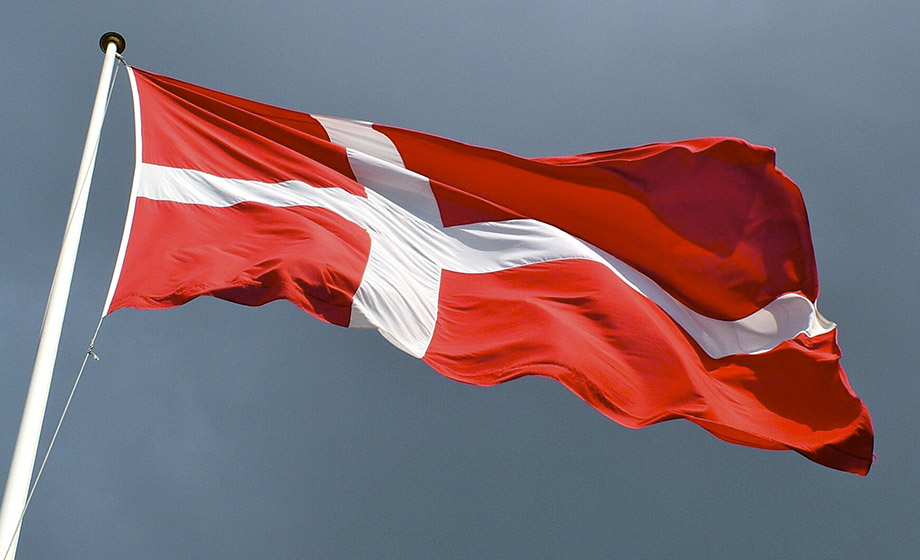 Danmark: Förbjud alla andra flaggor än den danska
