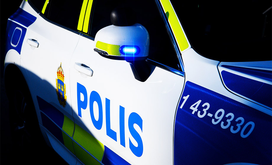 35-åring begärs häktad för svärdattack mot poliser