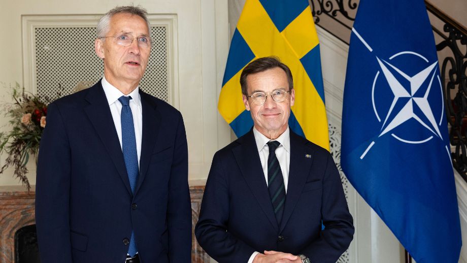 Försäljning av Nato-flaggor rusar i Sverige – vilka är det som köper?