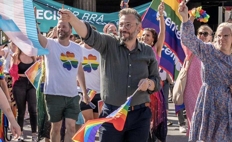 C-ledaren tar ställning för ny könstillhörighetslag