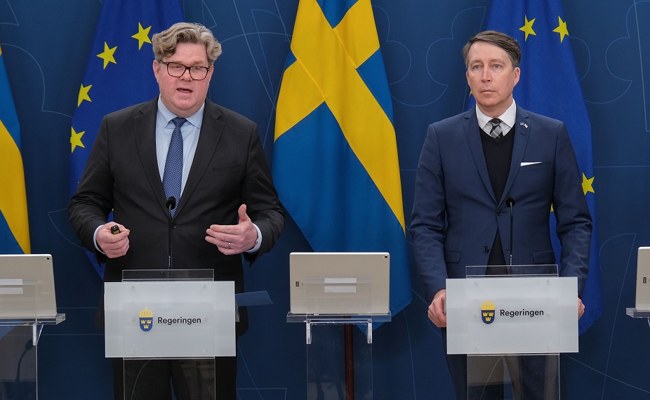 Jomshof: Regeringen TVINGADE oss att dra tillbaka gängpaketet