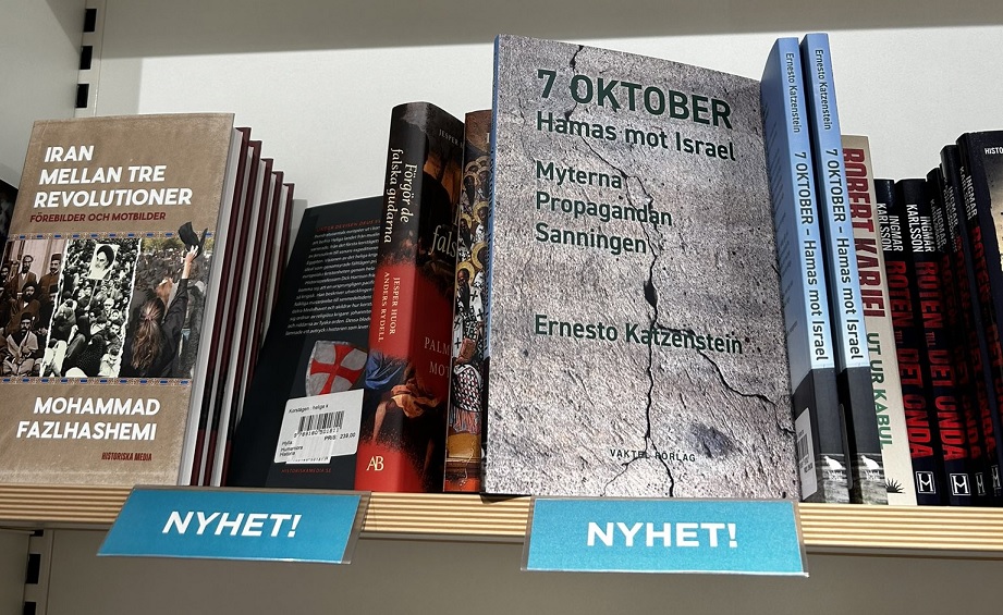 Bok som ifrågasätter massakern på civila israeler säljs av Akademibokhandeln