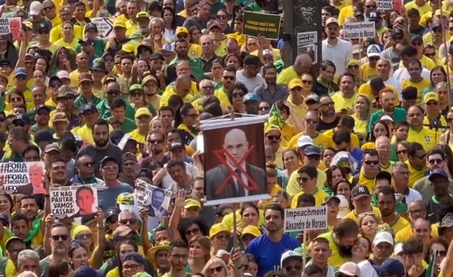 Brasilien: Enorma protester mot krympande yttrandefrihet