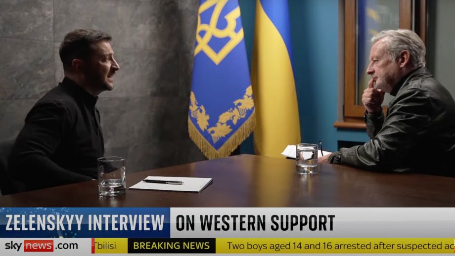 Här är Zelenskyjs nya fredsplan – se långintervjun