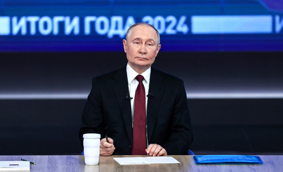 Putin: Jag räddade Ryssland från avgrundens rand