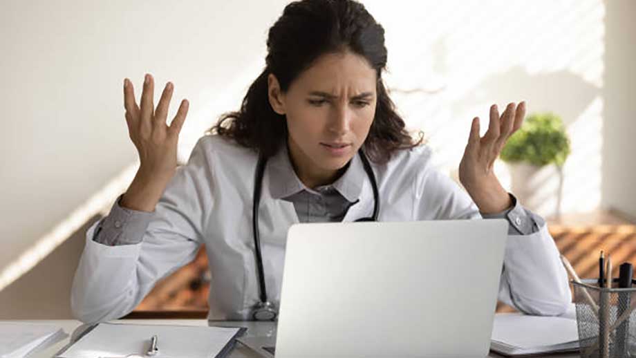 Nio av tio utlandsutbildade läkare underkända på kunskapsprovet